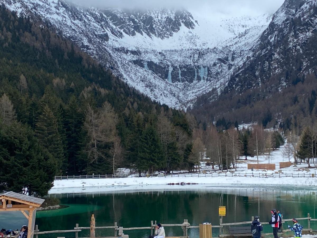 Finestra Sull'adamello Apartment